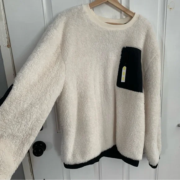 UGG NIKO SHERPA CREWNECK PULLOVER - Picture 2 of 9